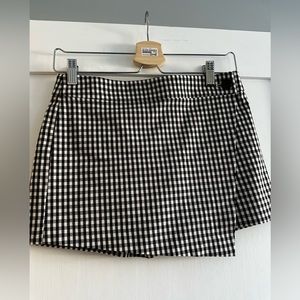 Club Monaco skirt shorts